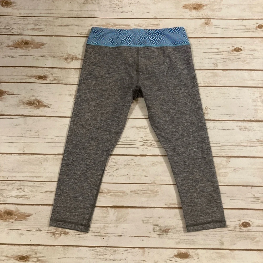 Lululemon Ivivva Girls Gray Rythmic Cropped Reversible Leggings Size 14